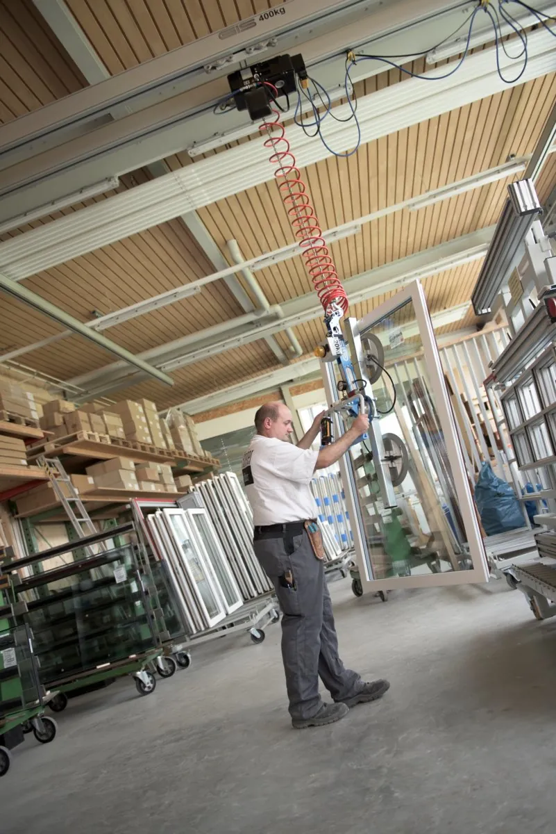 Elektryczny wciągnik łańcuchowy GIS GPFU o udźwigu do 2500 kg